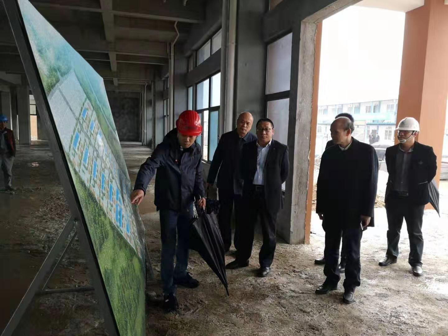 福建交通集團(tuán)總經(jīng)理陳可香深入莆田港務(wù)集團(tuán)一線(xiàn)調(diào)研 確保第一季度實(shí)現(xiàn)開(kāi)門(mén)紅.jpg